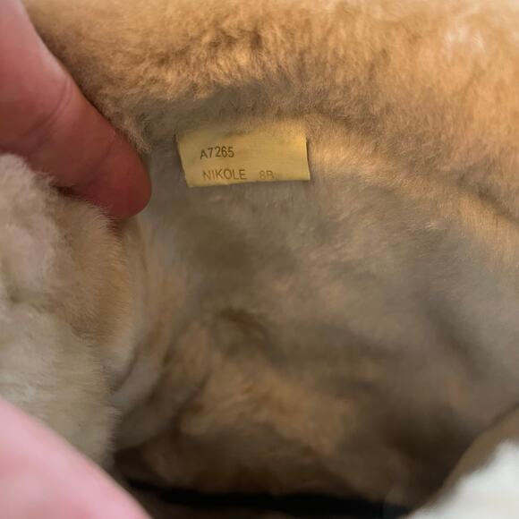 COACH Nikole Shearling Boots 8 Gold Signature Logo Winter Furry UGG Style - Picture 12 of 16